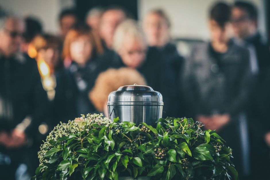 Arranging and planning a funeral